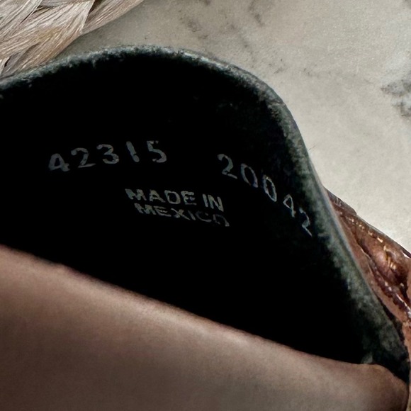 The Holmes Store T.B. Phelps Brown & Black Leather Tassel Penny Loafers Size 10 - Picture 11 of 13